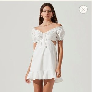 Verana White mini Dress *NWOT*